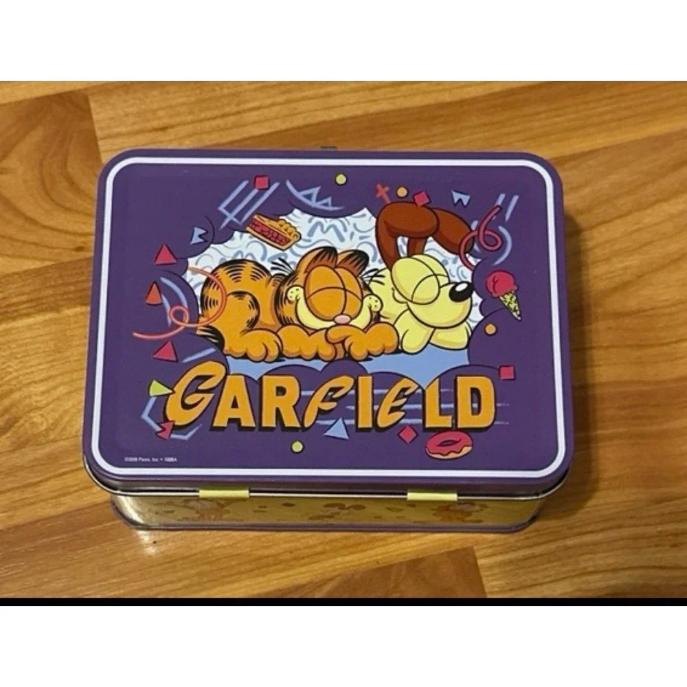 NEW GARFIELD FOOD STORAGE CONTAINER